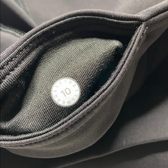 Lululemon Twist and Train 19” Crop Leggings Sz 10 - Picture 7 of 13